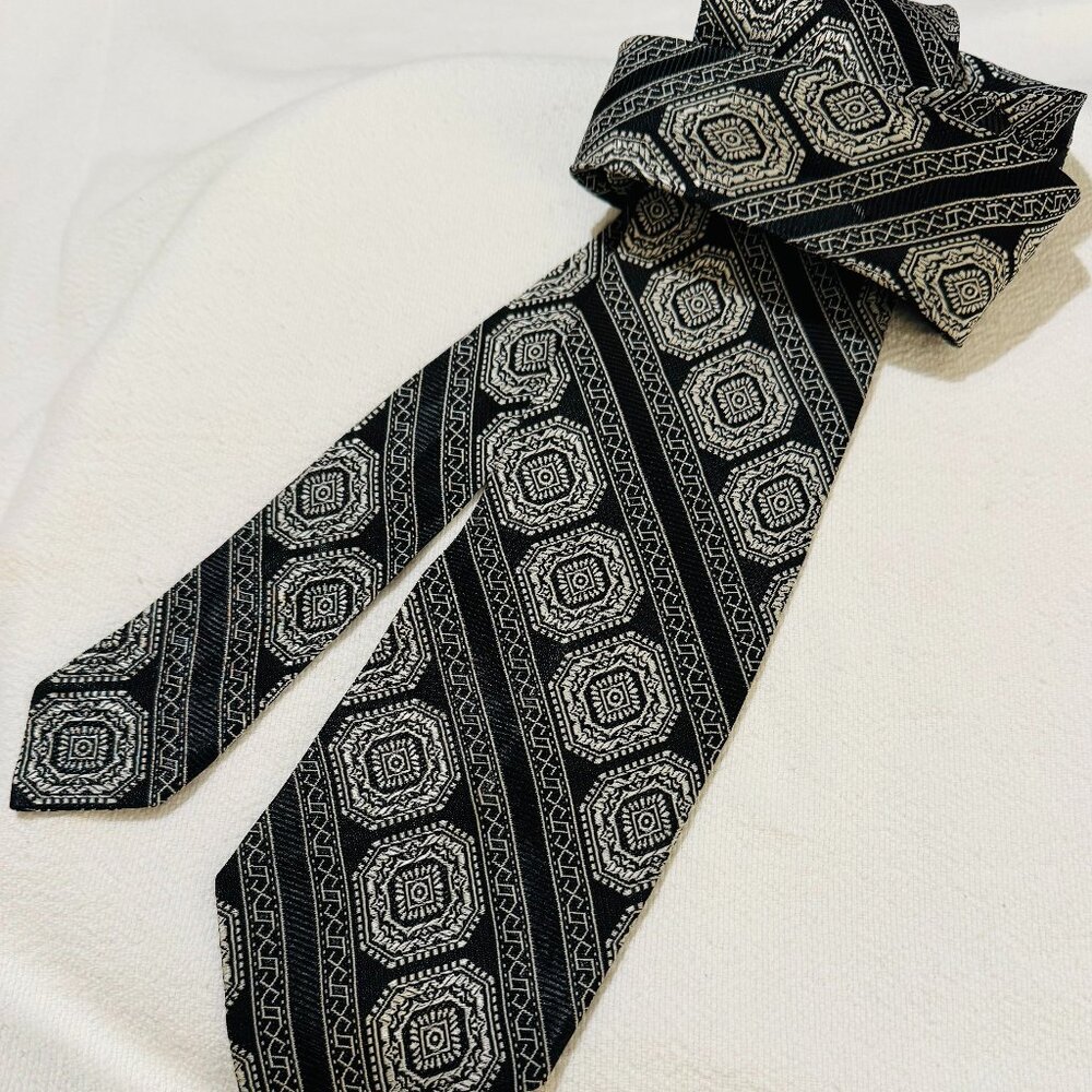 Vintage Black and Silver Ornate Polyester Tie